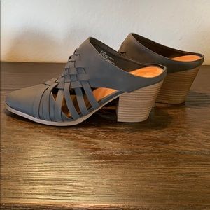 Women’s Heeled Mules - Universal Thread